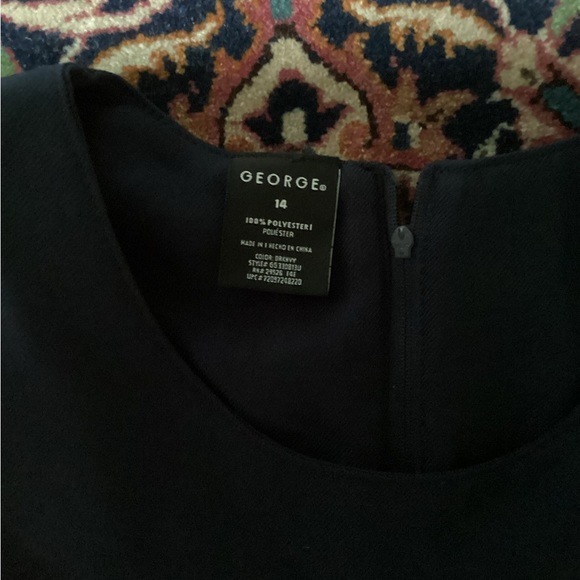 Black dress (can be used for uniform) size 14 brand George - Picture 2 of 2